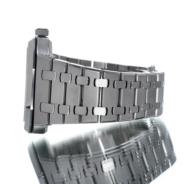 Audemars Piguet Royal Oak 15500ST.OO.1220ST.03 Image 2